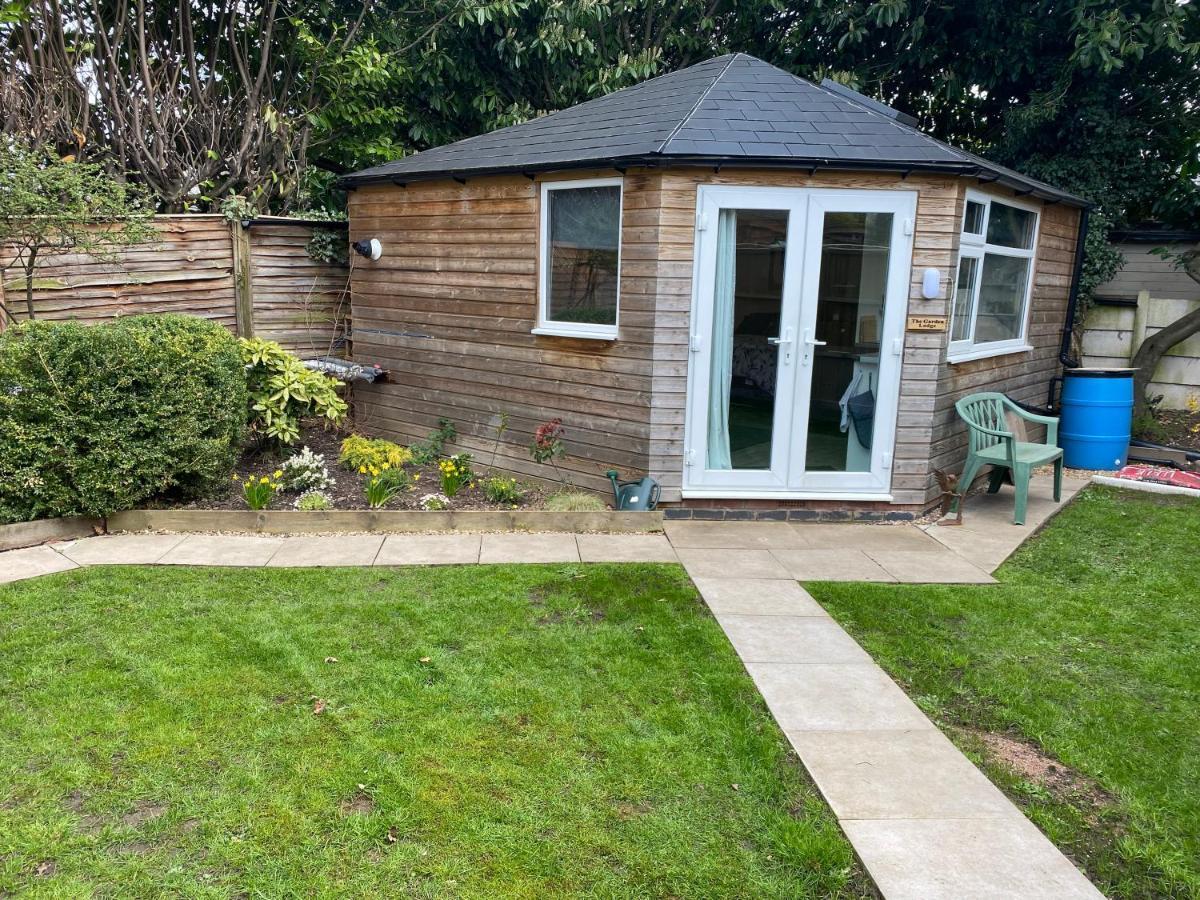 Garden Lodge Allesley Dış mekan fotoğraf
